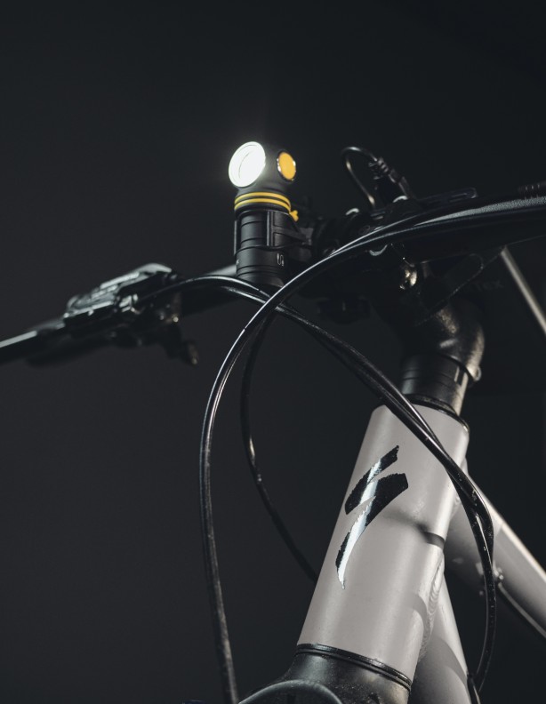 Armytek ELF C1 - multi headlamp and handheld flashlight