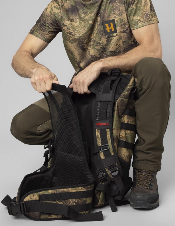 Deer Stalker Backpack - backpack with gun holder 27 l