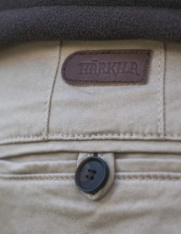 Harkila Norberg chinos kalhoty z pískové bavlny pro všechny příležitosti