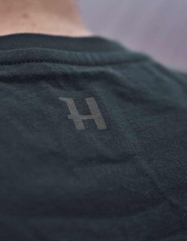 Harkila Logo dark navy - letné tričko 100% bavlna