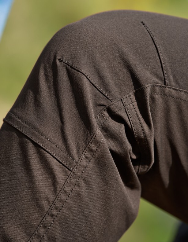 Harkila Fjell Women shadow brown silné letné dámske trekingové nohavice