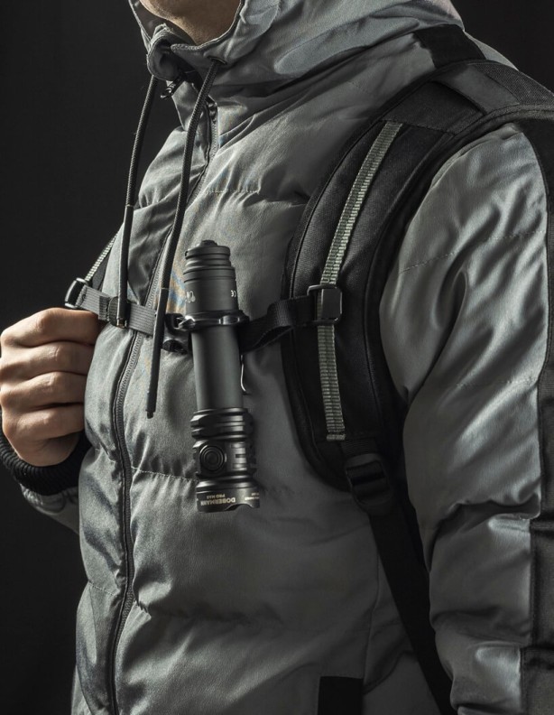 Armytek Doberman PRO Torche tactique à aimant