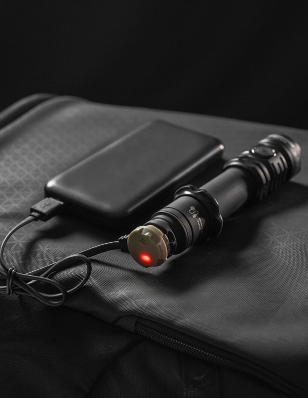 Armytek Doberman PRO Magnet - tactical flashlight