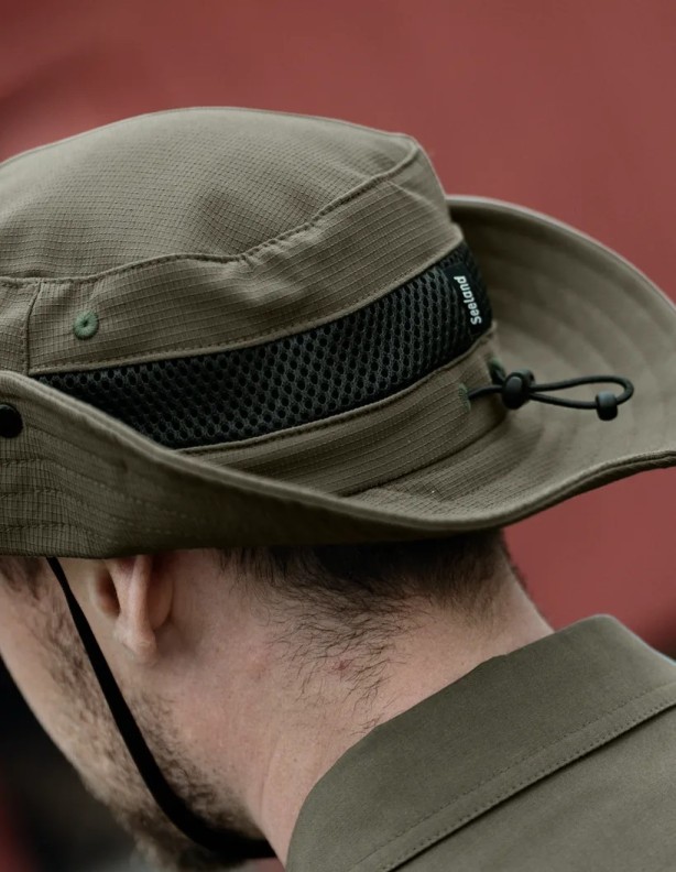 The Seeland Selous Boonie Hat protects you from the sun