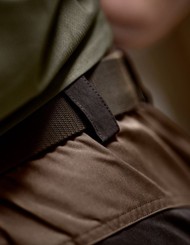 Harkila Fjell Shorts Dark earth Shadow brown – odolné letní šortky