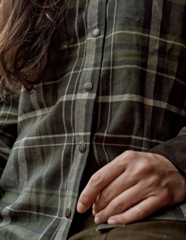 Harkila Pajala : chemise en flanelle pour femme, motif à carreaux olive
