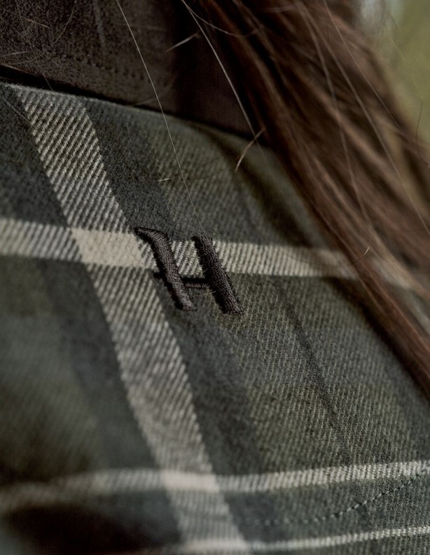 Harkila Pajala : chemise en flanelle pour femme, motif à carreaux olive
