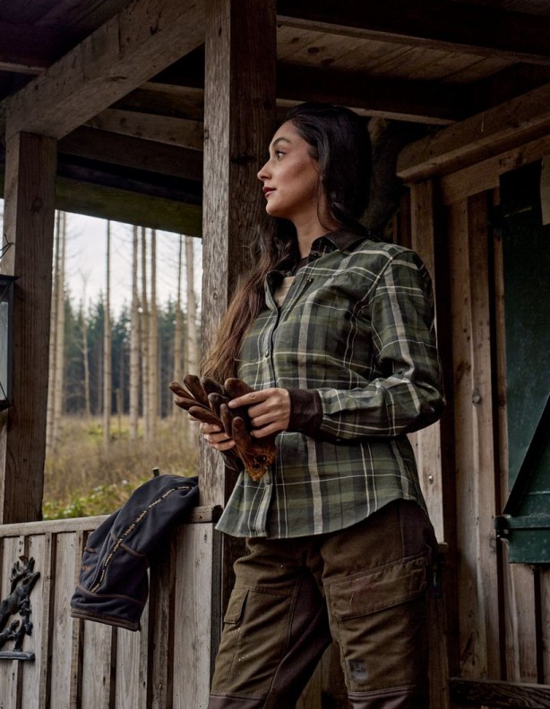 Harkila Pajala : chemise en flanelle pour femme, motif à carreaux olive