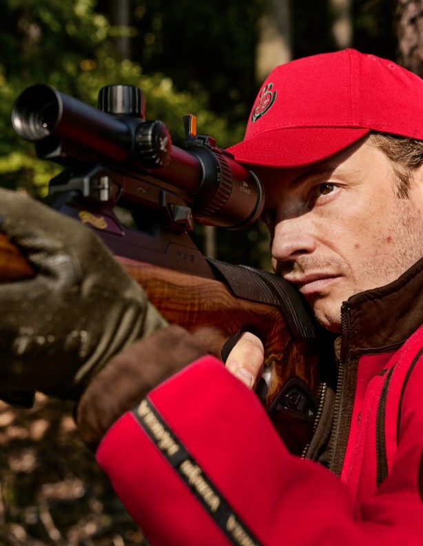 Kamko Regal while firing a hunting rifle