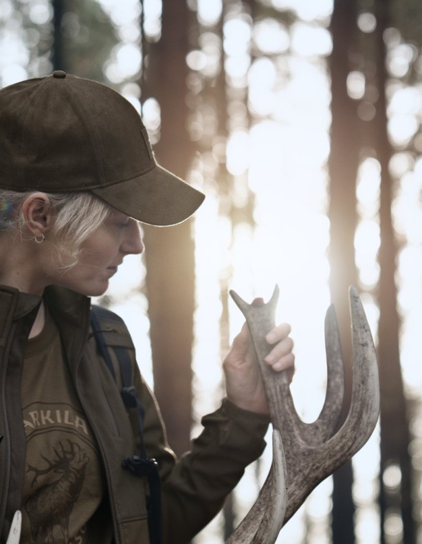 Bunda Härkila Scandinavian při outdoorových aktivitách