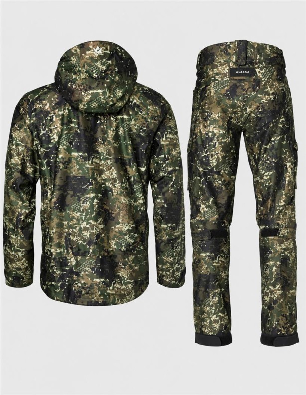 Alaska Superior Pro 2027 BlindTech Invisible 2 Jacket and Pants Set – Back View.
