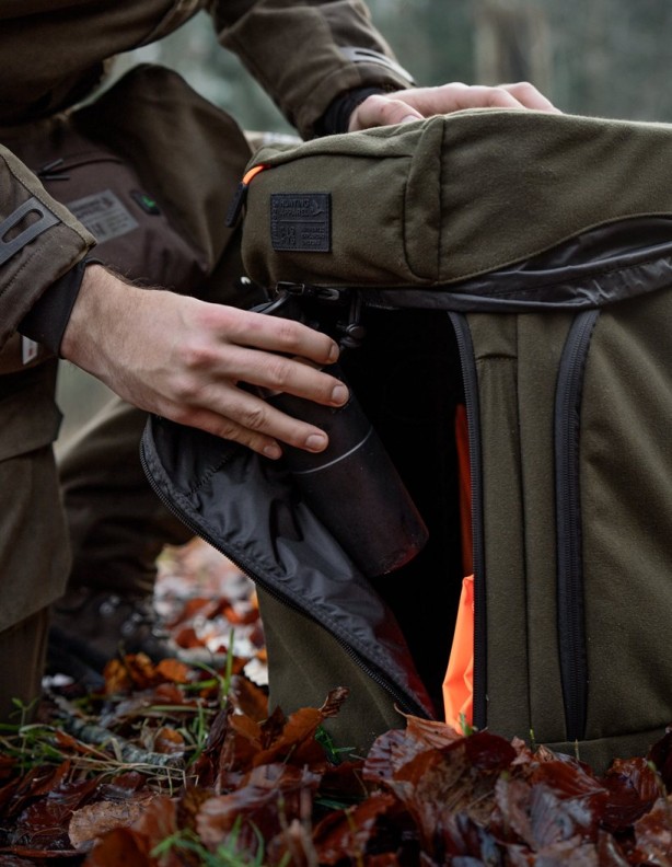 Compartiment principal ouvert du sac à dos Seeland Enduro Chair.