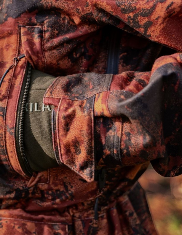 Охотничья куртка Harkila Forest Hunter с нижним карманом и манжетами.