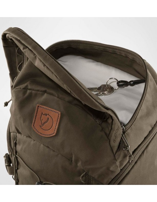 Singi 28 handy trekking backpack